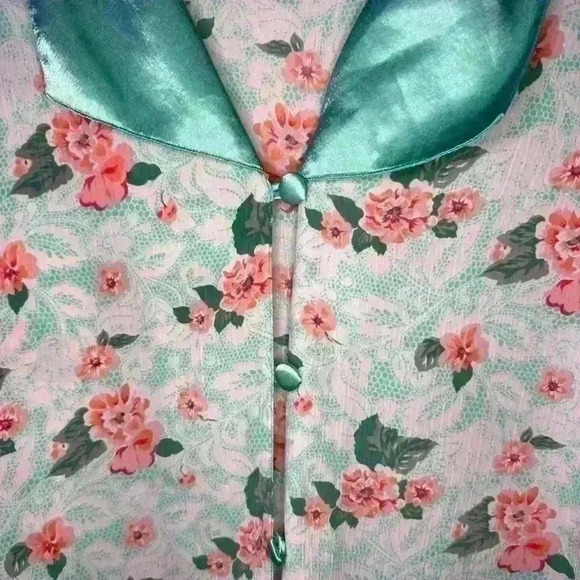 VINTAGE 90s VICTORIA’S SECRET FLORAL ROBE - Picture 3 of 6